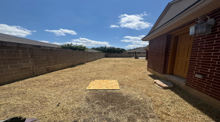 10107 Caballo Dr, laredo, Texas 78045, 4 Bedrooms Bedrooms, 7 Rooms Rooms,2 BathroomsBathrooms,Residential,For Sale,10107 Caballo Dr,20263785