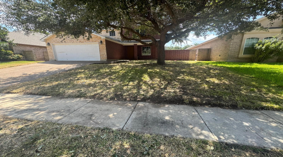 10107 Caballo Dr, laredo, Texas 78045, 4 Bedrooms Bedrooms, 7 Rooms Rooms,2 BathroomsBathrooms,Residential,For Sale,10107 Caballo Dr,20263785