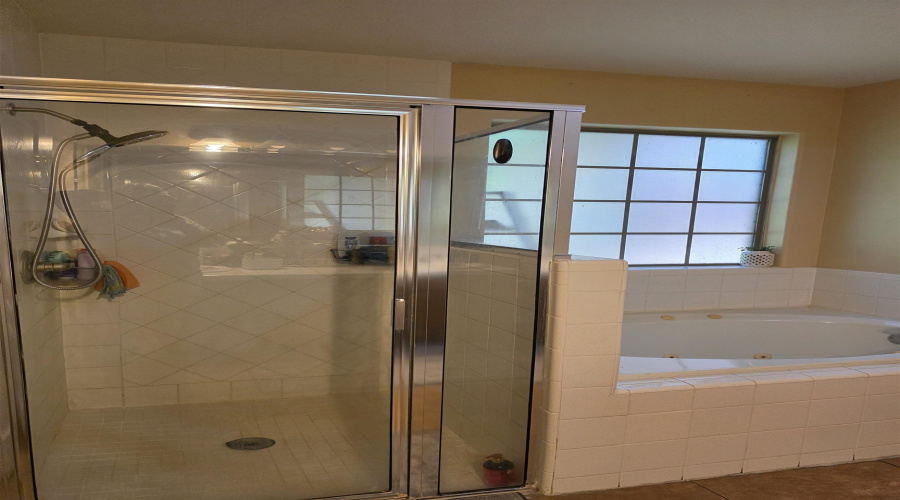 3810 Sandcliff Dr, Laredo, Texas 78045, 3 Bedrooms Bedrooms, 5 Rooms Rooms,2 BathroomsBathrooms,Residential,For Sale,3810 Sandcliff Dr,20263792