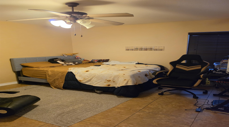 3810 Sandcliff Dr, Laredo, Texas 78045, 3 Bedrooms Bedrooms, 5 Rooms Rooms,2 BathroomsBathrooms,Residential,For Sale,3810 Sandcliff Dr,20263792