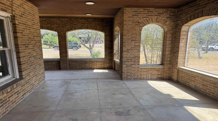 1319 Mier St, Laredo, Texas 78040, 2 Bedrooms Bedrooms, 6 Rooms Rooms,1 BathroomBathrooms,Residential,For Rent,1319 Mier St,20263796