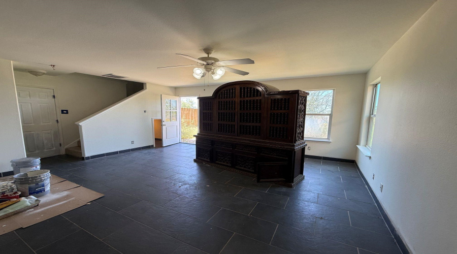 1608 Aransas Pass Dr, Laredo, Texas 78045, 3 Bedrooms Bedrooms, 6 Rooms Rooms,2 BathroomsBathrooms,Residential,For Sale,1608 Aransas Pass Dr,20263798