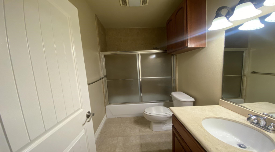 1609 Saldana Ave, LAREDO, Texas 78041, 3 Bedrooms Bedrooms, 4 Rooms Rooms,2 BathroomsBathrooms,Residential,For Rent,1609 Saldana Ave,20263799