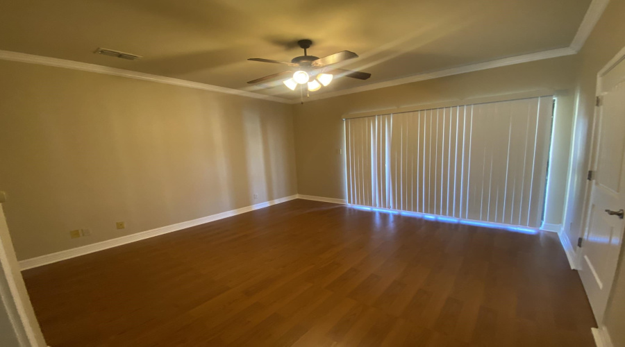 1609 Saldana Ave, LAREDO, Texas 78041, 3 Bedrooms Bedrooms, 4 Rooms Rooms,2 BathroomsBathrooms,Residential,For Rent,1609 Saldana Ave,20263799