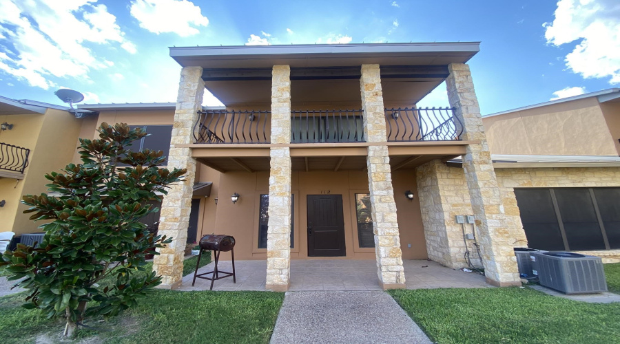 1609 Saldana Ave, LAREDO, Texas 78041, 3 Bedrooms Bedrooms, 4 Rooms Rooms,2 BathroomsBathrooms,Residential,For Rent,1609 Saldana Ave,20263799