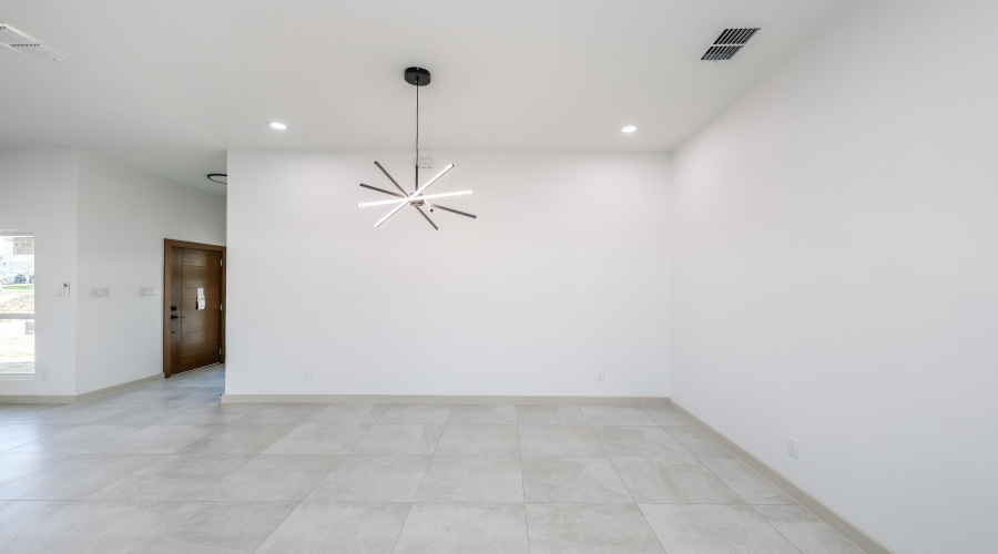 1618 Brangus St., LAREDO, Texas 78046, 3 Bedrooms Bedrooms, 6 Rooms Rooms,2 BathroomsBathrooms,Residential,For Sale,1618 Brangus St.,20263800