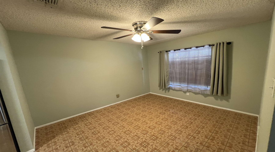 4553 Hachar Ln, Laredo, Texas 78046, 3 Bedrooms Bedrooms, 6 Rooms Rooms,1 BathroomBathrooms,Residential,For Rent,4553 Hachar Ln,20263802