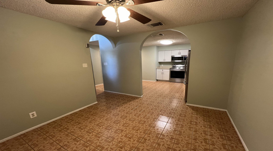 4553 Hachar Ln, Laredo, Texas 78046, 3 Bedrooms Bedrooms, 6 Rooms Rooms,1 BathroomBathrooms,Residential,For Rent,4553 Hachar Ln,20263802