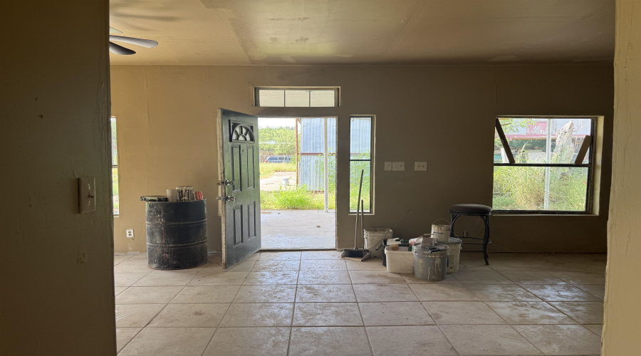 1866 W Orquidia Ln W, RIO BRAVO, Texas 78046, 2 Bedrooms Bedrooms, 3 Rooms Rooms,1 BathroomBathrooms,Residential,For Sale,1866 W Orquidia Ln W,20263803
