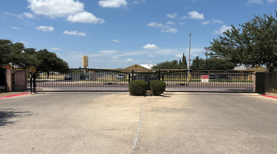 9310 Albany Dr, Laredo, Texas 78045, ,Land,For Sale,9310 Albany Dr,20263808