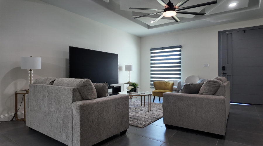 713 Journey Loop, Laredo, Texas 78045, 3 Bedrooms Bedrooms, 5 Rooms Rooms,2 BathroomsBathrooms,Residential,For Sale,713 Journey Loop,20263813