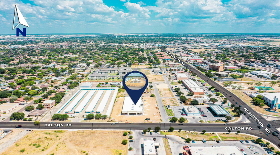 1016 Calton Rd, LAREDO, Texas 78041, 1 Room Rooms,1 BathroomBathrooms,Commercial retail/office,For Rent,1016 Calton Rd,20263811