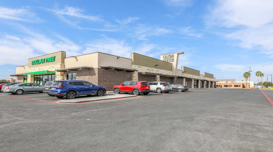 1016 Calton Rd, LAREDO, Texas 78041, 1 Room Rooms,1 BathroomBathrooms,Commercial retail/office,For Rent,1016 Calton Rd,20263811