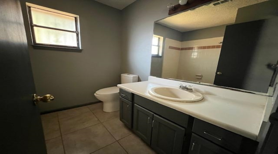 8707 Puerto Belo, LAREDO, Texas 78045, 3 Bedrooms Bedrooms, 5 Rooms Rooms,2 BathroomsBathrooms,Residential,For Rent,8707 Puerto Belo,20263814