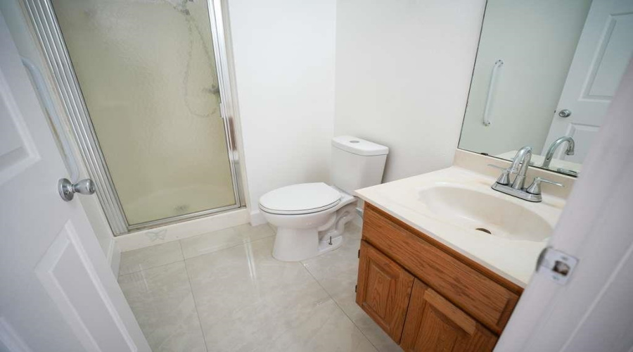 1046 Faldo Dr, Laredo, Texas 78045, 4 Bedrooms Bedrooms, 8 Rooms Rooms,3 BathroomsBathrooms,Residential,For Sale,1046 Faldo Dr,20263815