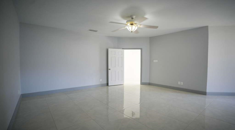 1046 Faldo Dr, Laredo, Texas 78045, 4 Bedrooms Bedrooms, 8 Rooms Rooms,3 BathroomsBathrooms,Residential,For Sale,1046 Faldo Dr,20263815
