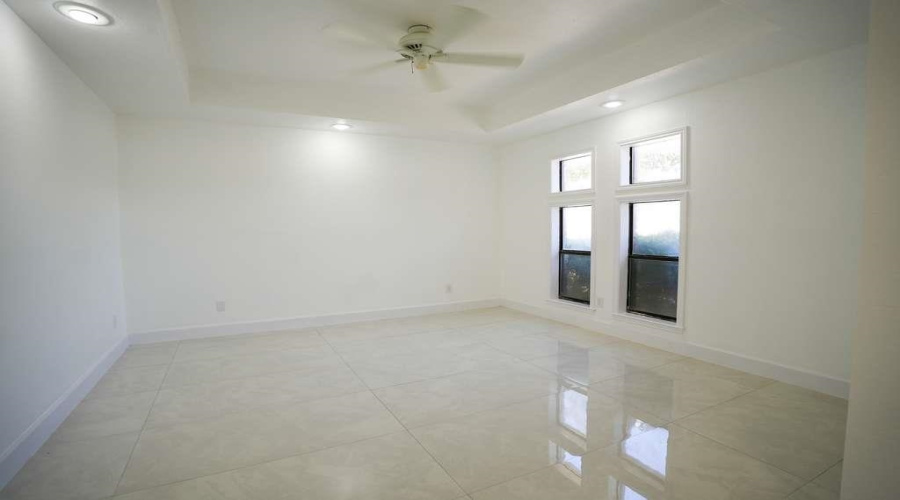 1046 Faldo Dr, Laredo, Texas 78045, 4 Bedrooms Bedrooms, 8 Rooms Rooms,3 BathroomsBathrooms,Residential,For Sale,1046 Faldo Dr,20263815