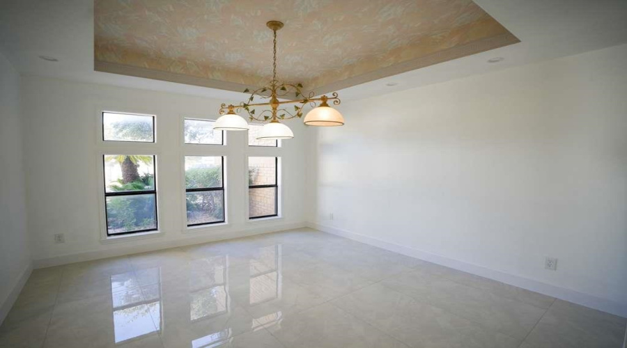 1046 Faldo Dr, Laredo, Texas 78045, 4 Bedrooms Bedrooms, 8 Rooms Rooms,3 BathroomsBathrooms,Residential,For Sale,1046 Faldo Dr,20263815