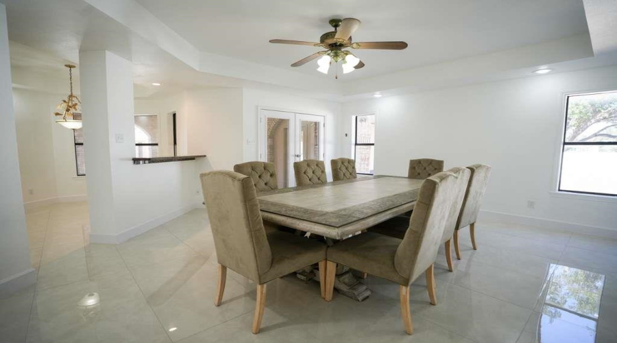 1046 Faldo Dr, Laredo, Texas 78045, 4 Bedrooms Bedrooms, 8 Rooms Rooms,3 BathroomsBathrooms,Residential,For Sale,1046 Faldo Dr,20263815