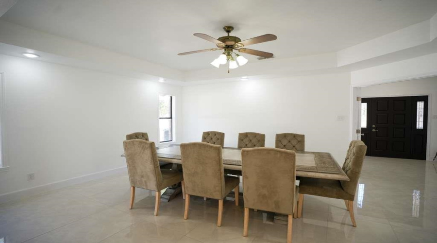 1046 Faldo Dr, Laredo, Texas 78045, 4 Bedrooms Bedrooms, 8 Rooms Rooms,3 BathroomsBathrooms,Residential,For Sale,1046 Faldo Dr,20263815