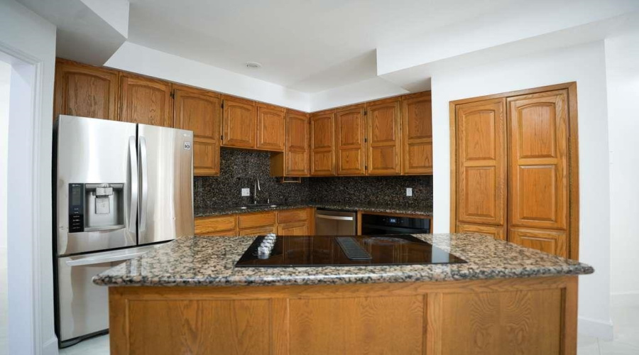 1046 Faldo Dr, Laredo, Texas 78045, 4 Bedrooms Bedrooms, 8 Rooms Rooms,3 BathroomsBathrooms,Residential,For Sale,1046 Faldo Dr,20263815