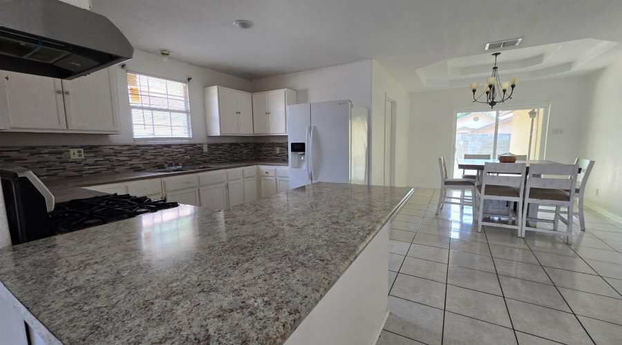 127 Pamplona Lp, Laredo, Texas 78046, 3 Bedrooms Bedrooms, 5 Rooms Rooms,2 BathroomsBathrooms,Residential,For Sale,127 Pamplona Lp,20263817