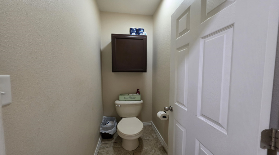 302 Date Palm Dr., LAREDO, Texas 78045, 4 Bedrooms Bedrooms, 8 Rooms Rooms,3 BathroomsBathrooms,Residential,For Rent,302 Date Palm Dr.,20263818