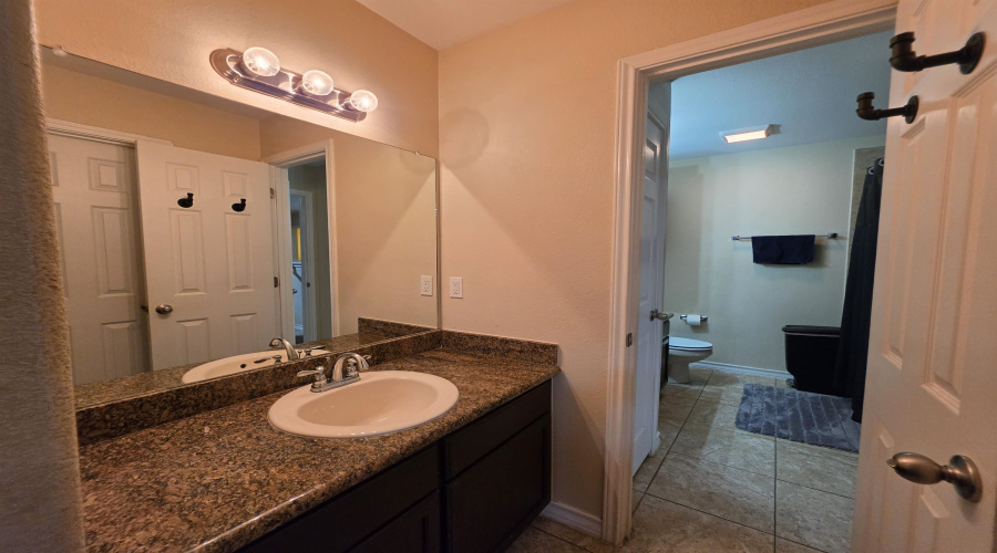 302 Date Palm Dr., LAREDO, Texas 78045, 4 Bedrooms Bedrooms, 8 Rooms Rooms,3 BathroomsBathrooms,Residential,For Rent,302 Date Palm Dr.,20263818
