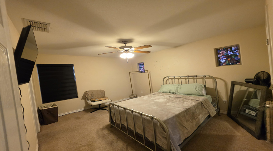 302 Date Palm Dr., LAREDO, Texas 78045, 4 Bedrooms Bedrooms, 8 Rooms Rooms,3 BathroomsBathrooms,Residential,For Rent,302 Date Palm Dr.,20263818