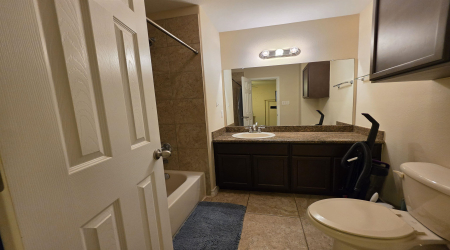 302 Date Palm Dr., LAREDO, Texas 78045, 4 Bedrooms Bedrooms, 8 Rooms Rooms,3 BathroomsBathrooms,Residential,For Rent,302 Date Palm Dr.,20263818