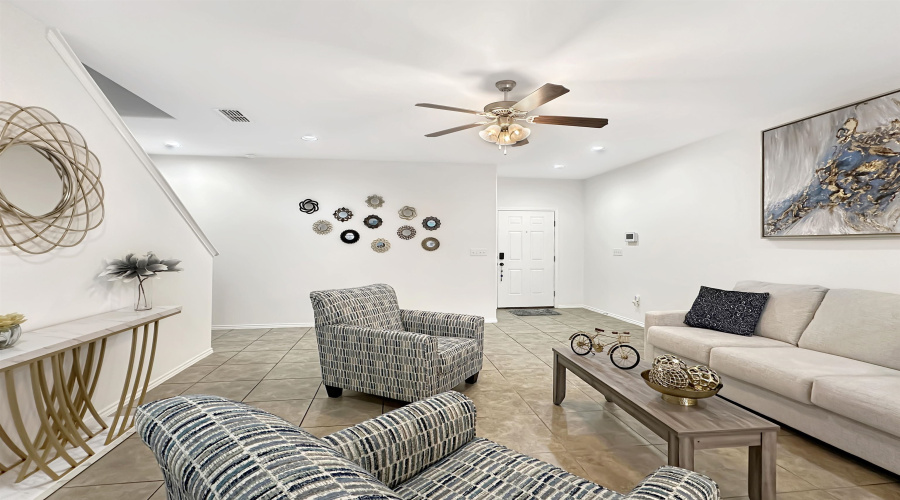 5714 Montevista Dr., Laredo, Texas 78041, 3 Bedrooms Bedrooms, 5 Rooms Rooms,2 BathroomsBathrooms,Residential,For Rent,5714 Montevista Dr.,20263819