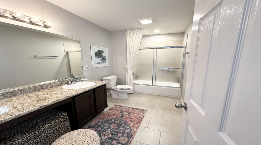 310 Baywater Hill Ln, Laredo, Texas 78045, 4 Bedrooms Bedrooms, 8 Rooms Rooms,3 BathroomsBathrooms,Residential,For Rent,310 Baywater Hill Ln,20263822