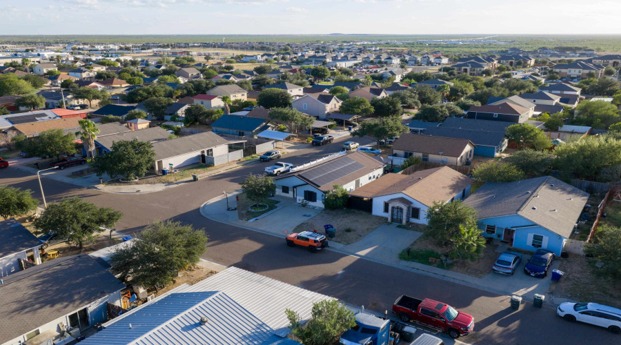 11814 Mohawk Dr, Laredo, Texas 78045, 3 Bedrooms Bedrooms, 5 Rooms Rooms,2 BathroomsBathrooms,Residential,For Sale,11814 Mohawk Dr,20263830
