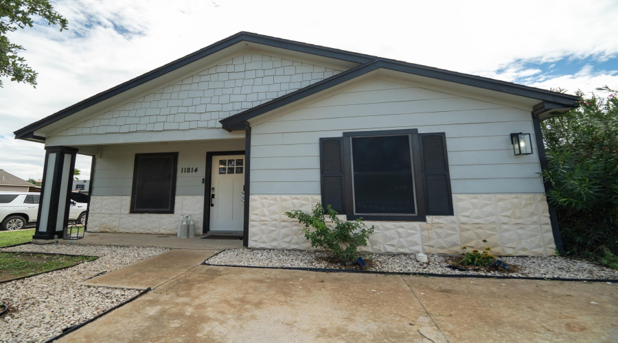 11814 Mohawk Dr, Laredo, Texas 78045, 3 Bedrooms Bedrooms, 5 Rooms Rooms,2 BathroomsBathrooms,Residential,For Sale,11814 Mohawk Dr,20263830