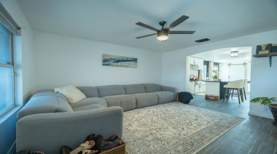 11814 Mohawk Dr, Laredo, Texas 78045, 3 Bedrooms Bedrooms, 5 Rooms Rooms,2 BathroomsBathrooms,Residential,For Sale,11814 Mohawk Dr,20263830
