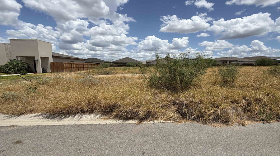 1427 El Zarape Ln., Laredo, Texas 78046, ,Land,For Sale,1427 El Zarape Ln.,20263826