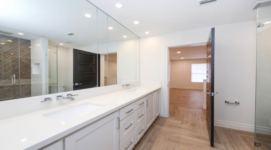 102 Belaire Dr, Laredo, Texas 78041-3136, 1 Bedroom Bedrooms, 3 Rooms Rooms,1 BathroomBathrooms,Residential,For Rent,102 Belaire Dr,20263831