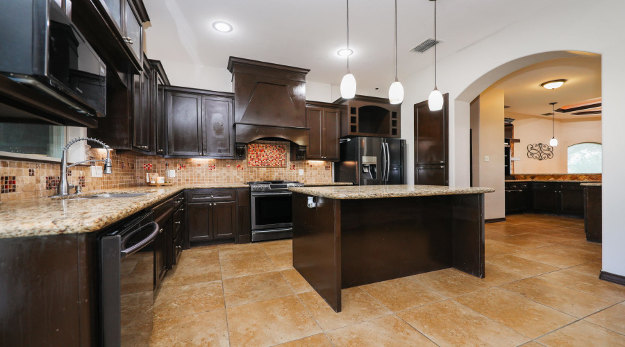 102 Rhine Falls Ct, Laredo, Texas 78041, 4 Bedrooms Bedrooms, 6 Rooms Rooms,3 BathroomsBathrooms,Residential,For Sale,102 Rhine Falls Ct,20263833