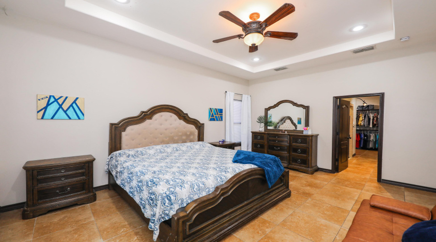 102 Rhine Falls Ct, Laredo, Texas 78041, 4 Bedrooms Bedrooms, 6 Rooms Rooms,3 BathroomsBathrooms,Residential,For Sale,102 Rhine Falls Ct,20263833