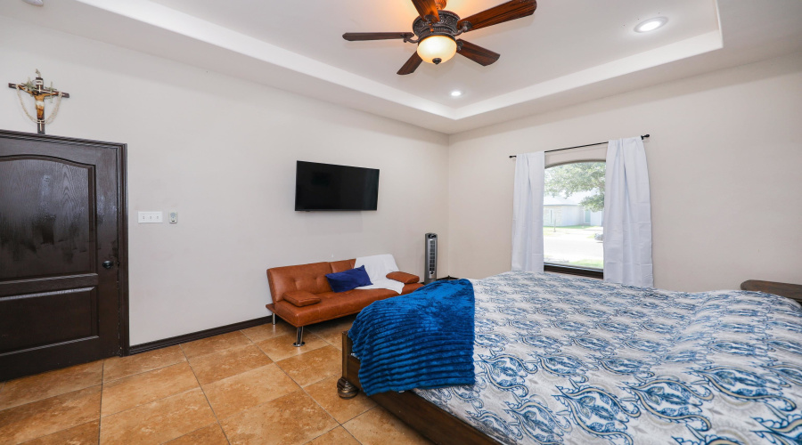 102 Rhine Falls Ct, Laredo, Texas 78041, 4 Bedrooms Bedrooms, 6 Rooms Rooms,3 BathroomsBathrooms,Residential,For Sale,102 Rhine Falls Ct,20263833
