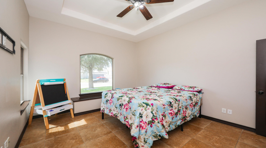 102 Rhine Falls Ct, Laredo, Texas 78041, 4 Bedrooms Bedrooms, 6 Rooms Rooms,3 BathroomsBathrooms,Residential,For Sale,102 Rhine Falls Ct,20263833