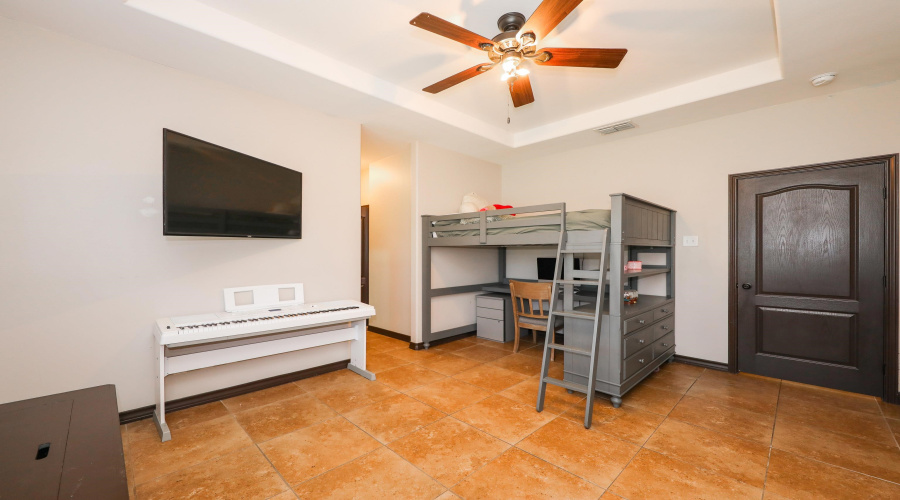 102 Rhine Falls Ct, Laredo, Texas 78041, 4 Bedrooms Bedrooms, 6 Rooms Rooms,3 BathroomsBathrooms,Residential,For Sale,102 Rhine Falls Ct,20263833