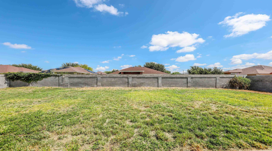 102 Rhine Falls Ct, Laredo, Texas 78041, 4 Bedrooms Bedrooms, 6 Rooms Rooms,3 BathroomsBathrooms,Residential,For Sale,102 Rhine Falls Ct,20263833