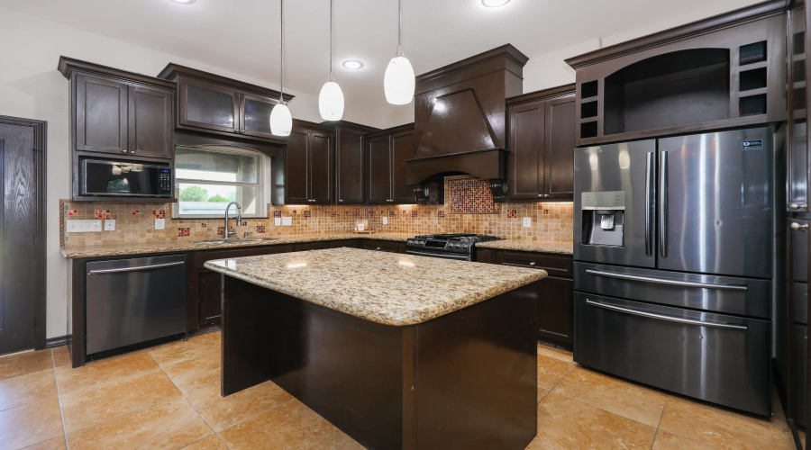 102 Rhine Falls Ct, Laredo, Texas 78041, 4 Bedrooms Bedrooms, 6 Rooms Rooms,3 BathroomsBathrooms,Residential,For Sale,102 Rhine Falls Ct,20263833