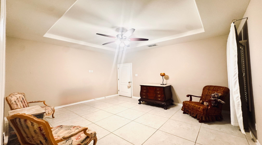 7607 Patricia Highsmith Dr, LAREDO, Texas 78041, 3 Bedrooms Bedrooms, 6 Rooms Rooms,2 BathroomsBathrooms,Residential,For Sale,7607 Patricia Highsmith Dr,20263836