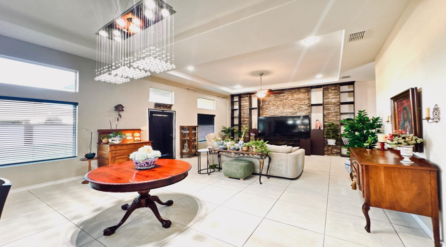 7607 Patricia Highsmith Dr, LAREDO, Texas 78041, 3 Bedrooms Bedrooms, 6 Rooms Rooms,2 BathroomsBathrooms,Residential,For Sale,7607 Patricia Highsmith Dr,20263836