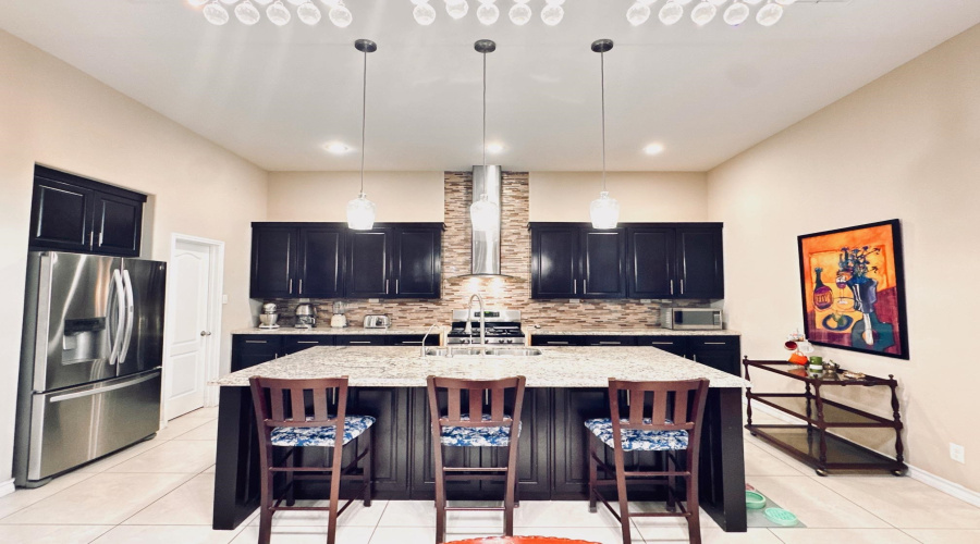 7607 Patricia Highsmith Dr, LAREDO, Texas 78041, 3 Bedrooms Bedrooms, 6 Rooms Rooms,2 BathroomsBathrooms,Residential,For Sale,7607 Patricia Highsmith Dr,20263836
