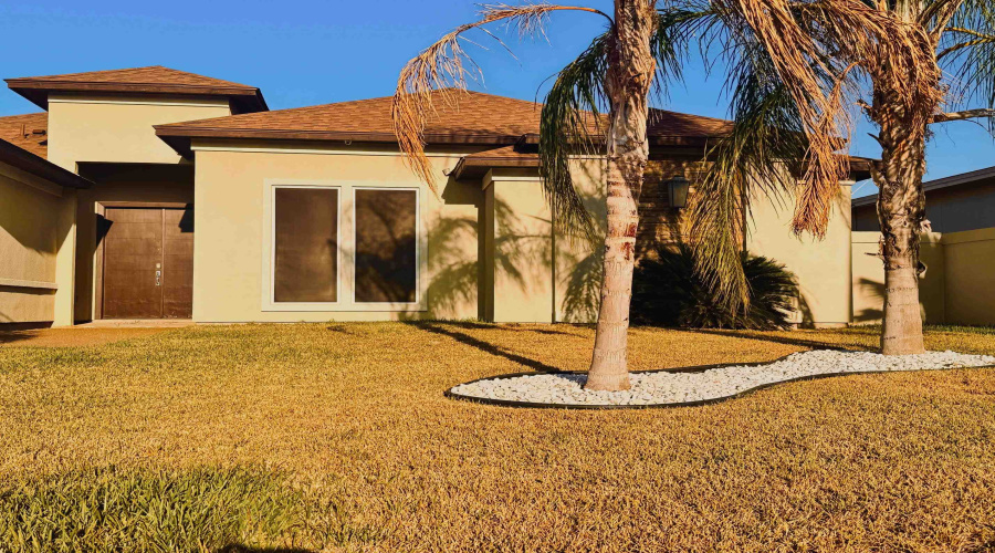 7607 Patricia Highsmith Dr, LAREDO, Texas 78041, 3 Bedrooms Bedrooms, 6 Rooms Rooms,2 BathroomsBathrooms,Residential,For Sale,7607 Patricia Highsmith Dr,20263836