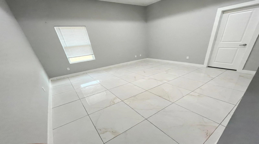 3807 Bella St., Laredo, Texas 78046, 3 Bedrooms Bedrooms, 5 Rooms Rooms,2 BathroomsBathrooms,Residential,For Sale,3807 Bella St.,20263837