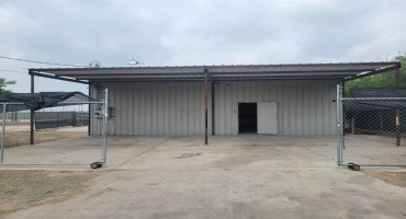 3202 Anna Ave, LAREDO, Texas 78041, ,2 BathroomsBathrooms,Commercial/industrial,For Rent,3202 Anna Ave,20263848